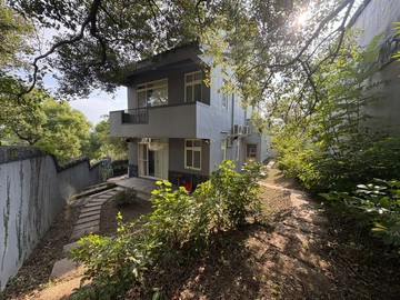 奢華鄉村風。獨棟山景別墅。四套房停多車｜台中市北屯區東山路二段
