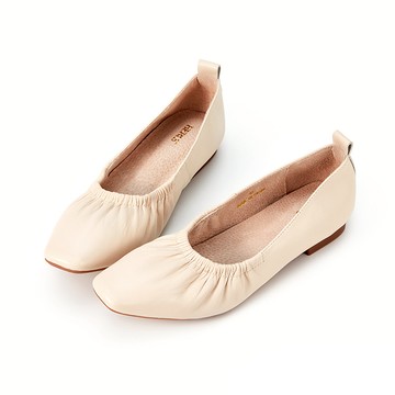 全真皮抓皺小方頭平底鞋 米白色