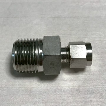 T-LOK 同 SS-400-1-8 1/4 in. 卡套管外徑 x 1/2 in. NPT 外螺紋