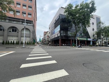 楊小扁~專約稀有釋出武廟商圈衛武營住三建地｜高雄市苓雅區福裕段