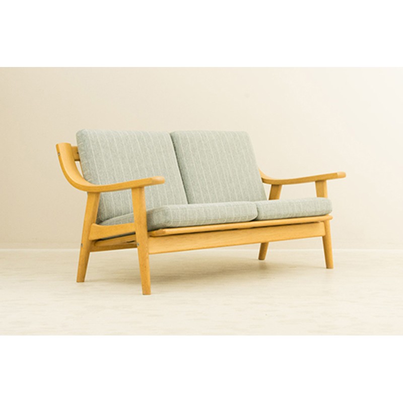 GE530 2 Seater Sofa by Hans J Wegner | LINEブランドカタログ