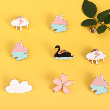 創意胸針別針裝飾黑天鵝櫻花閃電冰山云朵可愛女生絲巾扣情侶