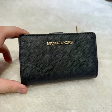 【MK｜全新】現貨 MICHAEL KORS 短夾 中夾 素色 錢包 防刮紋 零錢短夾｜Little Bee 小蜜蜂精品