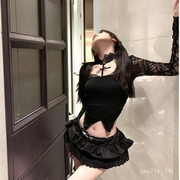 【臺灣出貨】🍋辣妹性感蕾絲衫掛脖露肩長袖T恤女 高級感黑色蝴蝶結不規則上衣  長袖T恤女 長袖上衣 女生上衣 T恤女