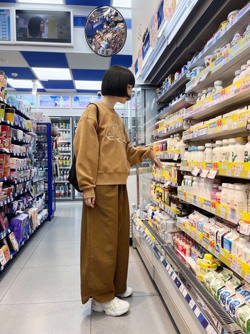 目目玉原創設計松緊腰梅花刺繡寬松圓弧廓形九分褲黑色闊腿褲