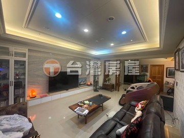 七期歌劇院+新光旁/千萬裝潢4房+雙車*降價超值｜台中市西屯區市政北七路