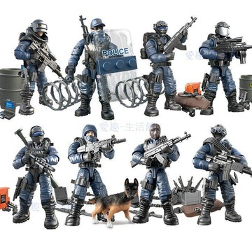 💖臺灣-出貨💖特警兵人仔武器男孩組裝模型多關節第三方沙盤組裝玩具5.5CM玩具06w5