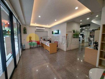 岡山勵志國宅~三角窗黃金店霸~賺錢金店面｜高雄市岡山區岡山路