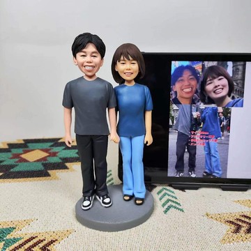 客制化人物公仔 結婚 周年紀念 禮物 訂制 3D人偶 人像畫 似顏繪