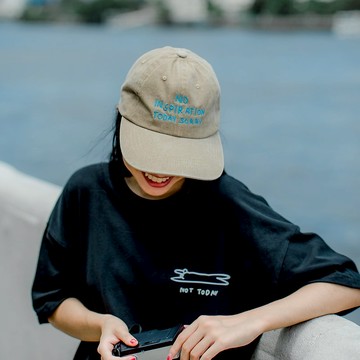今天不行，棒球帽