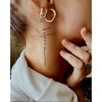 「平衡」balance 微刺青 輕紋身  IG 打卡 超美 性感 抖音同款 網紅 紋身貼 文字 草寫  紋身貼紙