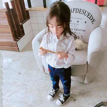 童裝女童春秋季新款女寶寶甜美波點襯衫 洋氣長袖兒童上衣1入