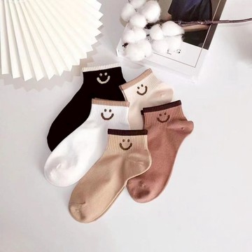 【𝐔.𝐉.𝐉】現貨✨微笑素色短襪 笑臉襪 短襪 中筒襪 棉襪 女襪 韓版襪 日系襪 可愛襪 百搭襪 學生襪 素色襪 穿搭