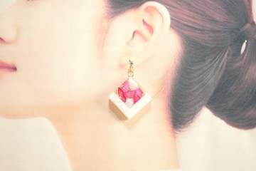 樹脂藝術 方形耳環・呢喃貝・玫瑰粉紅