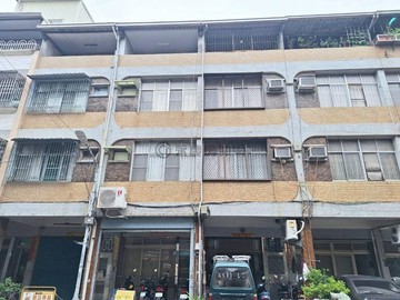 英明商圈-正10米路-稀有釋出-騎樓店住｜高雄市前鎮區英德街