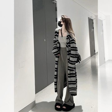 灰色條紋小香風毛衣外套女2024新款春季長款高級感慵懶風針織開衫