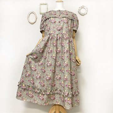 古典玫瑰圖案的下午茶風洋裝
