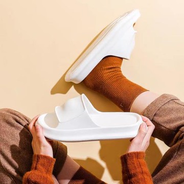 厚底踩屎感拖鞋女夏季居家用情侶浴室洗澡加厚軟底外穿涼拖鞋男士