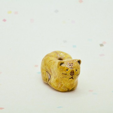 虹霓彩藝Rainbow-neo 虎? 是隻有抬頭紋的大貓 香立 香座