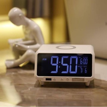多功能臺式無線充電器時鐘鬧鐘時鐘無線充桌面新款數顯三合一桌面