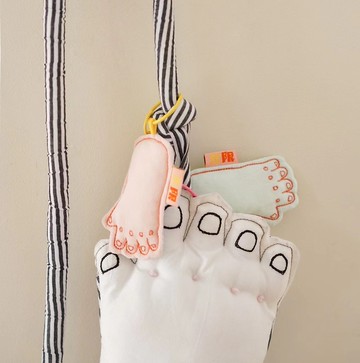 小胖手好朋友 可愛雙面鑰匙扣 包包掛件 刺繡布藝