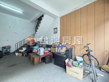 獨家專任！苑裡致民國中旁舊社超值透天店面｜苗栗縣苑裡鎮舊社