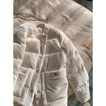 奶油白小香絲絨羽絨服女短款2024冬新款寬松白鴨絨面包服絨面外套