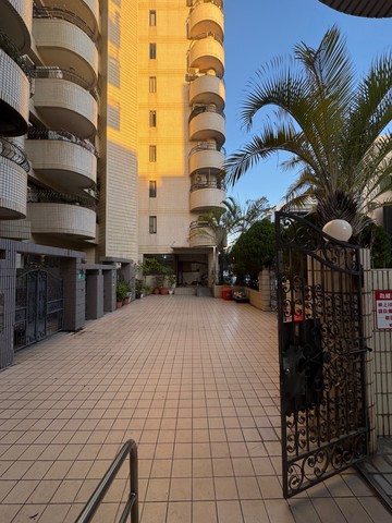 中西區近湖美社區平面車位2樓華廈｜台南市中西區西賢一街