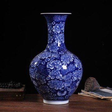 景德鎮手繪混水藍底牡丹賞瓶陶瓷新中式客廳家居工藝品博古架擺件