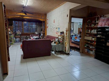 鹽埕駁二大坪數大四房車位｜高雄市鹽埕區必忠街