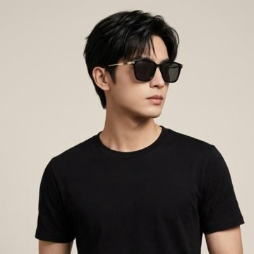 【GUCCI 古馳】方形膠框抗UV太陽眼鏡(GG2246SK-001)