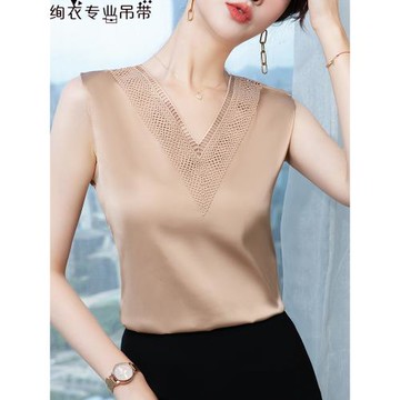 吊帶背心女內搭時尚洋氣時髦2026春季新款V領性感緞面上衣打底衫