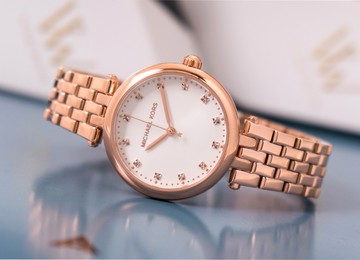 【Michael Kors】公司貨 Darci Diamond 紐約魅力簡約不鏽鋼腕錶/玫瑰金x白面 (MK4568)