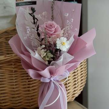 【& Grace Flower永生花禮花藝店】氣質紫永生玫瑰雛菊花束 永生花 送禮 質感 氣氛 節日送禮 禮物