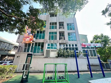 宇希推薦|西區華美公園森林旁豪墅|三面採光車庫豪墅｜台中市西區華美西街一段