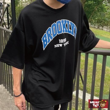 【AMERO】男裝 女裝 圓領短袖T恤 英文字印花 寬鬆 落肩 情侶裝