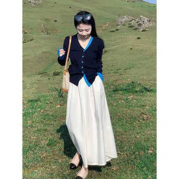 韓系穿搭撞色拼接V領針織開衫女早秋2024新款外搭藍色假兩件上衣