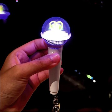 🎤全新未拆👑 IU 李知恩 三代迷你應援棒 鑰匙扣 麥克風應援棒 21世紀大君夫人 掛件 演唱會 手燈 熒光棒 mini
