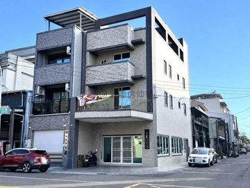 仁武【仁雄商圈】全新未住大器三角窗電梯豪墅｜高雄市仁武區大智路