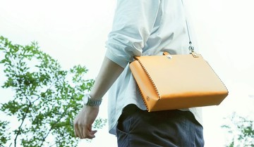 Trifold | 摺摺革層包 大 蜂蜜色