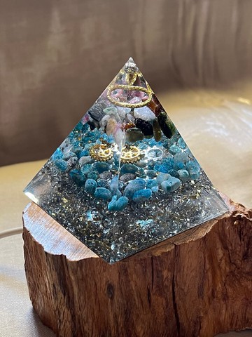 訂製【奧剛能量塔-給追求熱情的你】碧璽/藍磷灰-奧根金字塔