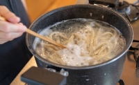 冷凍 かけ うどん 300g×5袋（出汁300g×5袋つき）備前福岡 一文字うどん