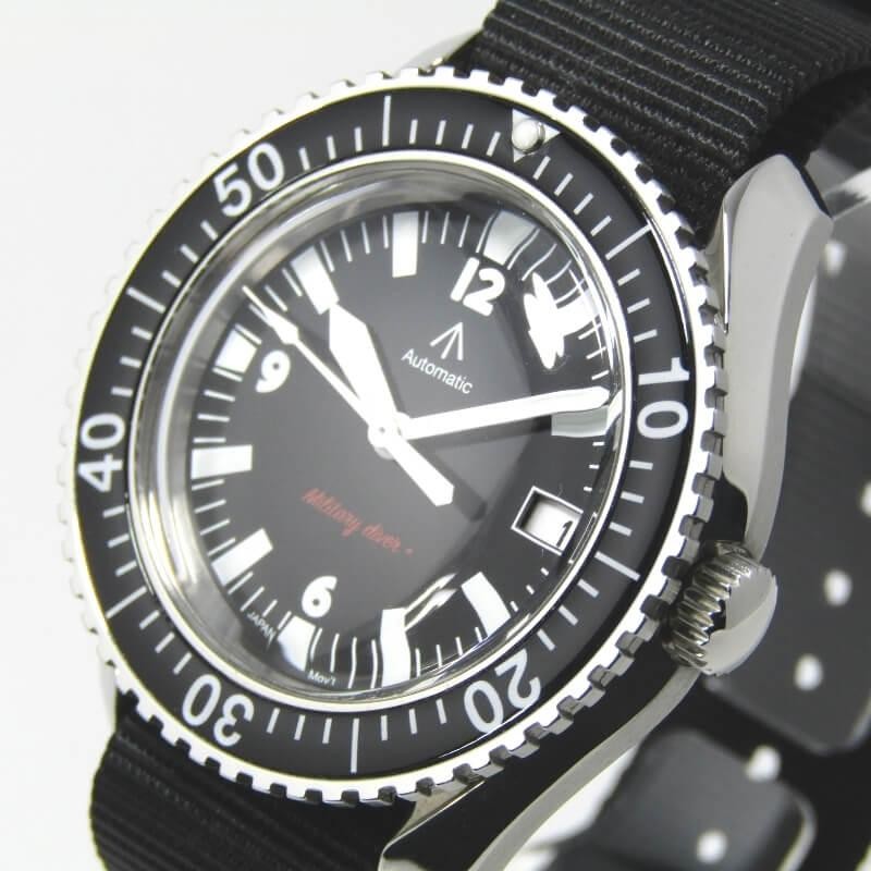 NAVAL WATCH ナバルウォッチ MIL.-05 SV/BK Automatic ROYAL Military Diver TYPE  ロイヤルミリタリー 自動巻き 腕時計 ブラック 30012626 | LINEブランドカタログ