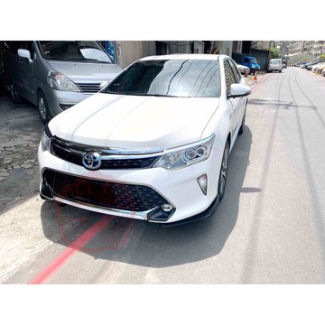 CAMRY 7.5代 加裝 類卡夢碳纖維紋路 兩片式 前下巴定風翼
