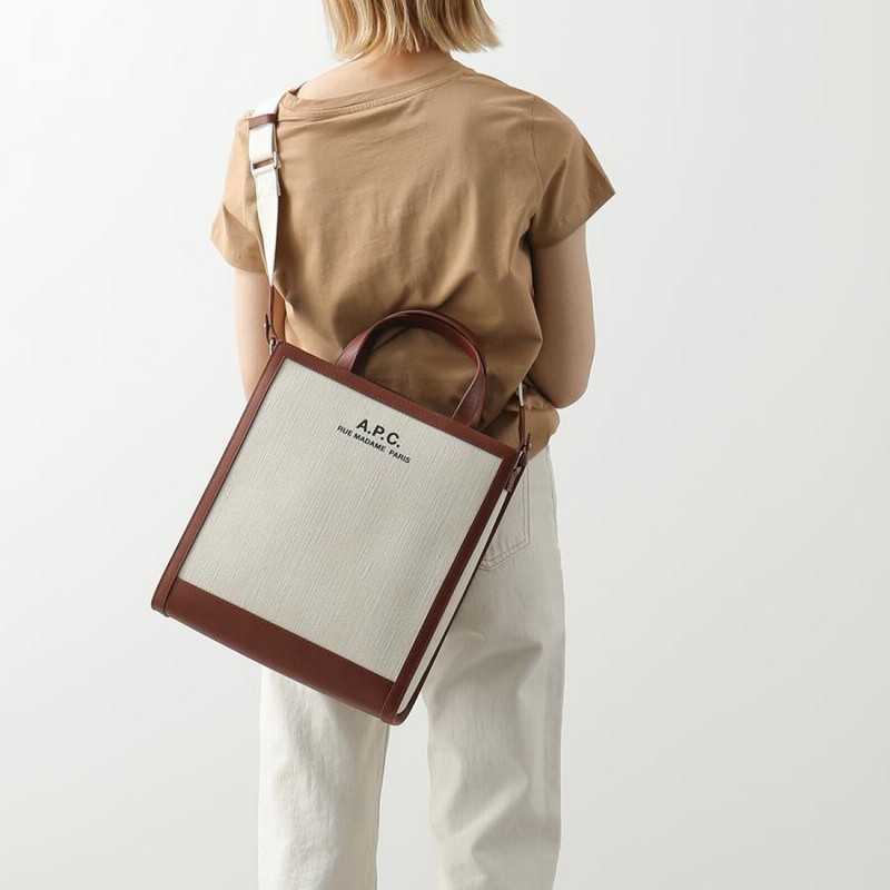 APC A.P.C. アーペーセー トートバッグ tote camille COEYO M61560 レディース ショルダーバッグ クロスボディ ロゴ  鞄 BAA/BEIGE | LINEショッピング