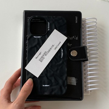 message  iPhone 黑色褶皺全包手機殼