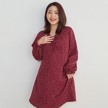 俏皮點點V領抓褶澎袖洋裝