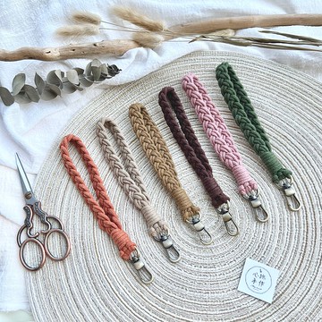 短款手機掛繩 單股麻花編織 | 古銅夾扣