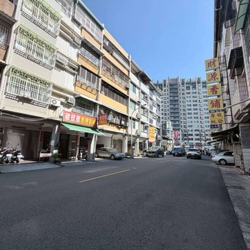 近文山特區/陽明商圈三面採光/陽台進出公寓｜高雄市三民區澄明街