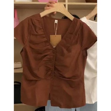 大碼十穿九美！！！G貴，又時髦~小個子純色系扣顯瘦修身短袖襯